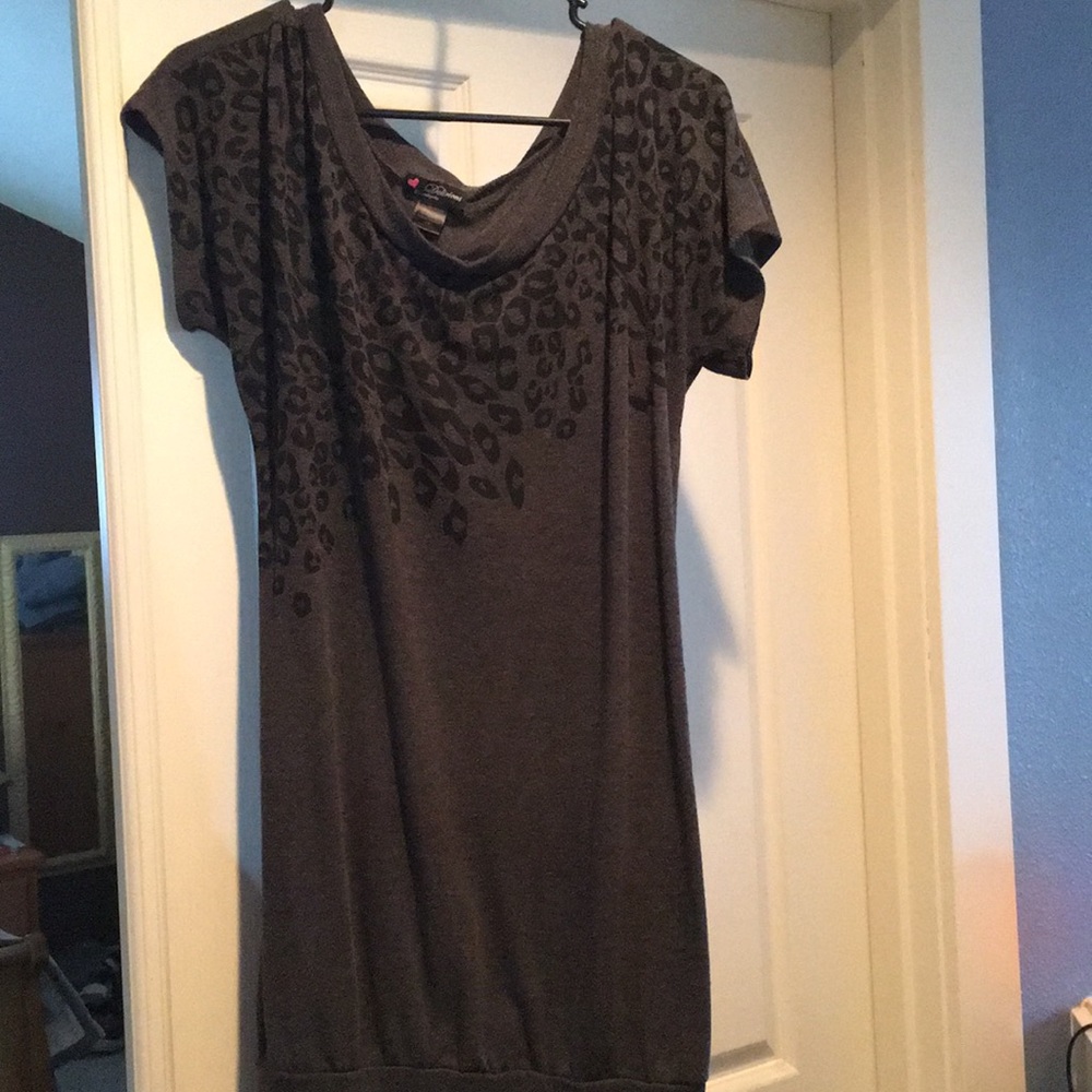 Short dress